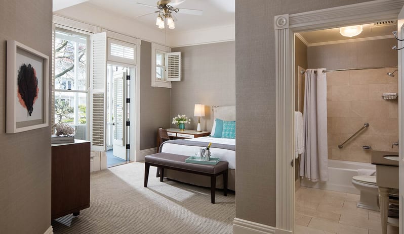 Hotel Del Coronado - Victorian Room Dressing room